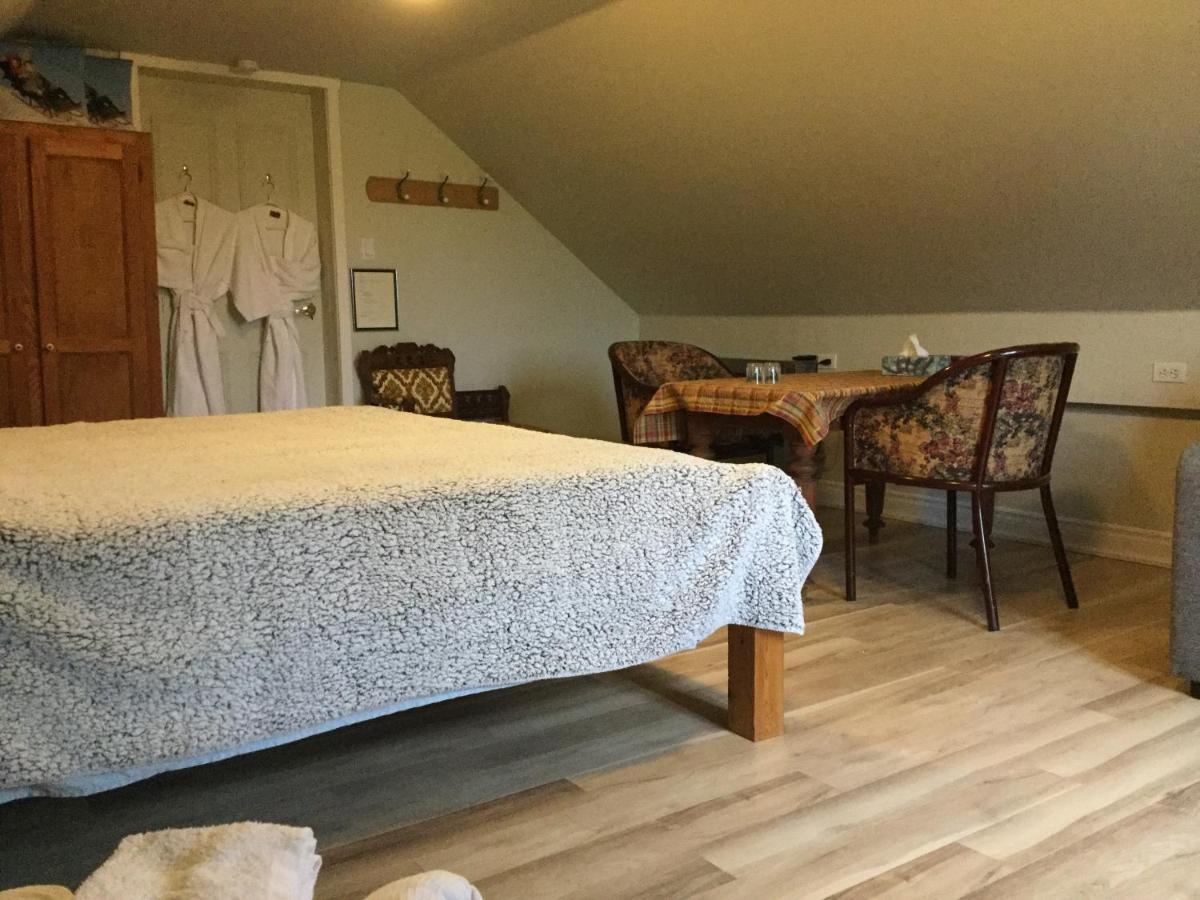 Gite Chez Gilles Levesque Saints-Anges Bagian luar foto